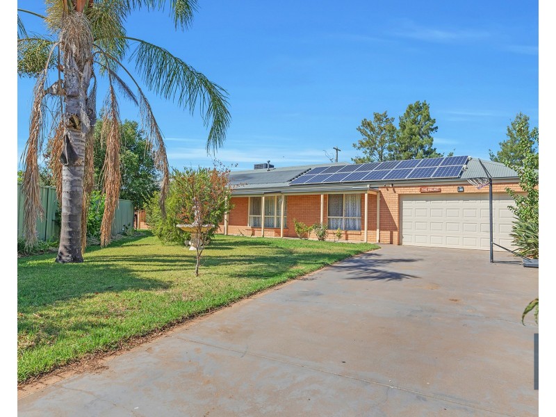67 Woodlands Circuit, Echuca VIC 3564