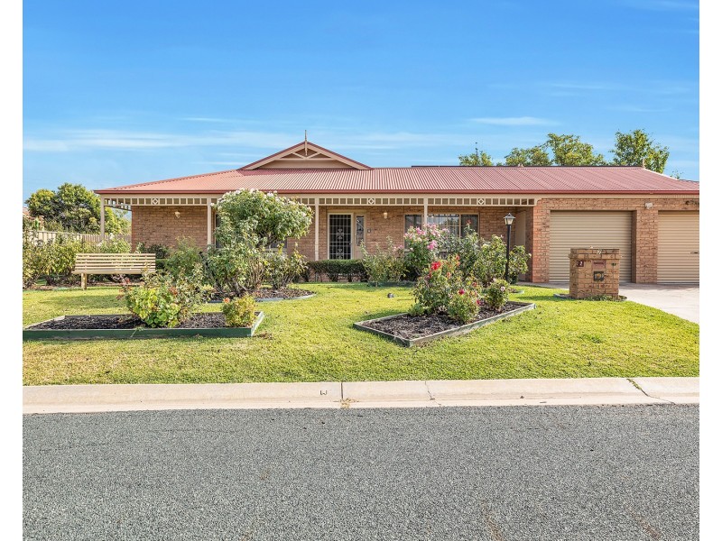 2 Alambee Way, Echuca VIC 3564