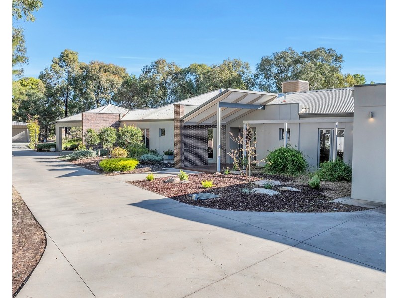 9 Wharparilla Drive, Echuca VIC 3564