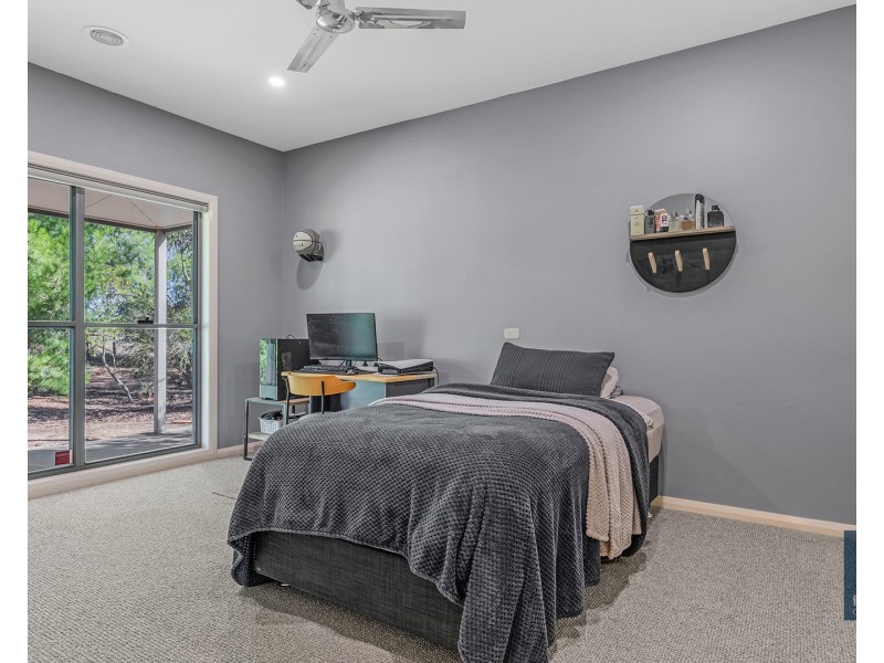 9 Wharparilla Drive, Echuca VIC 3564