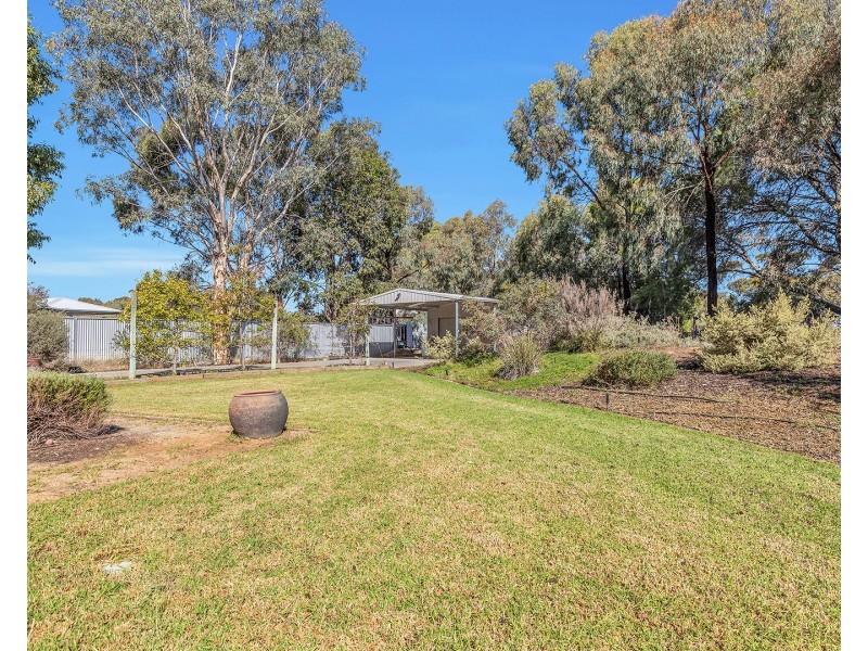 9 Wharparilla Drive, Echuca VIC 3564