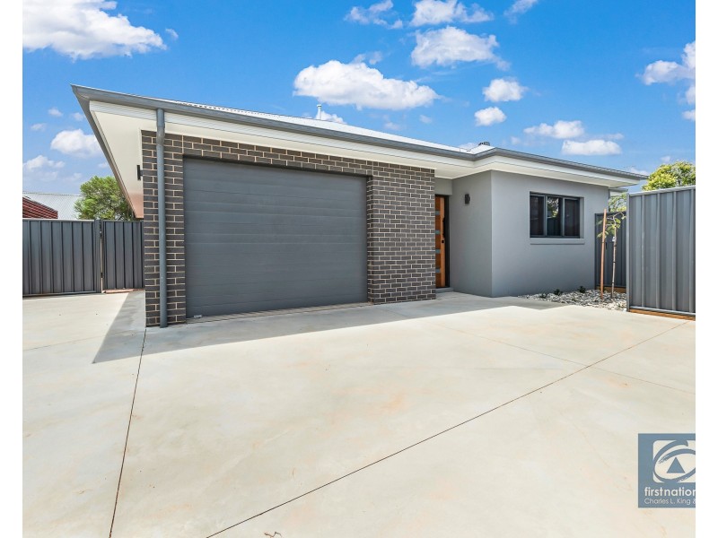 3/4 Simmie Street, Echuca VIC 3564