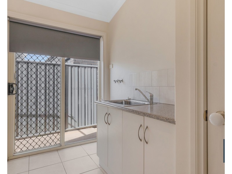 48 Declan Way, Echuca VIC 3564