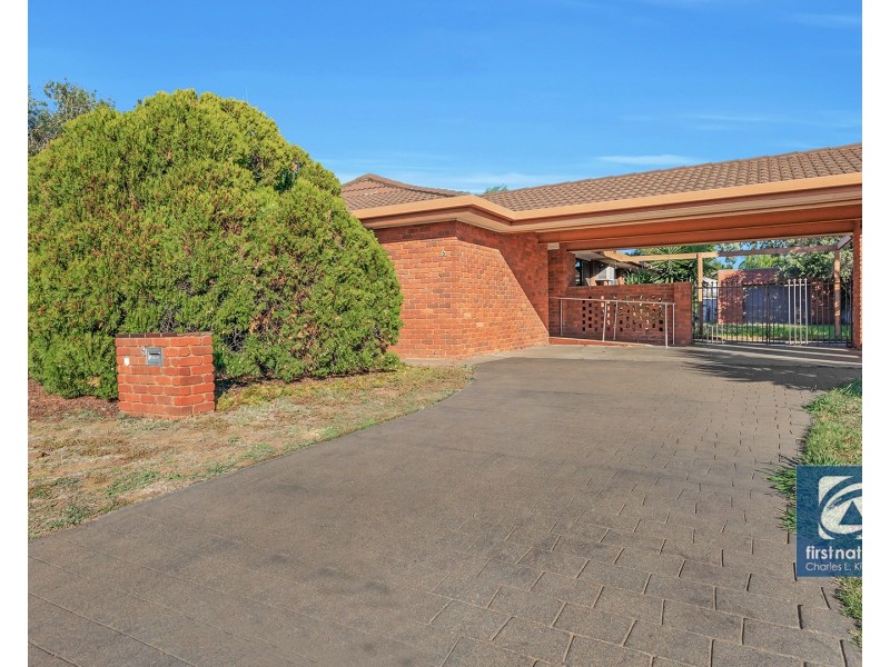 5 Lachlan Crescent, Echuca VIC 3564