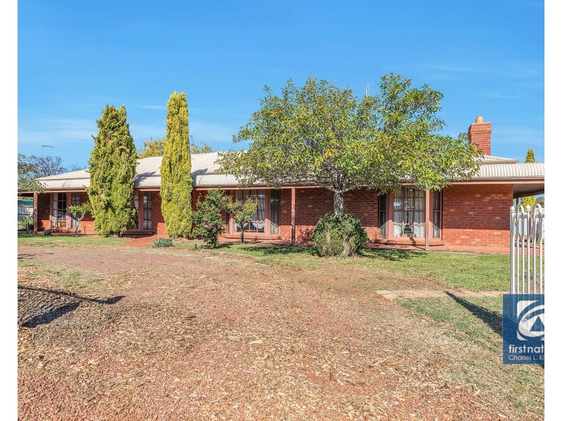 2 Lachlan Crescent, Echuca VIC 3564
