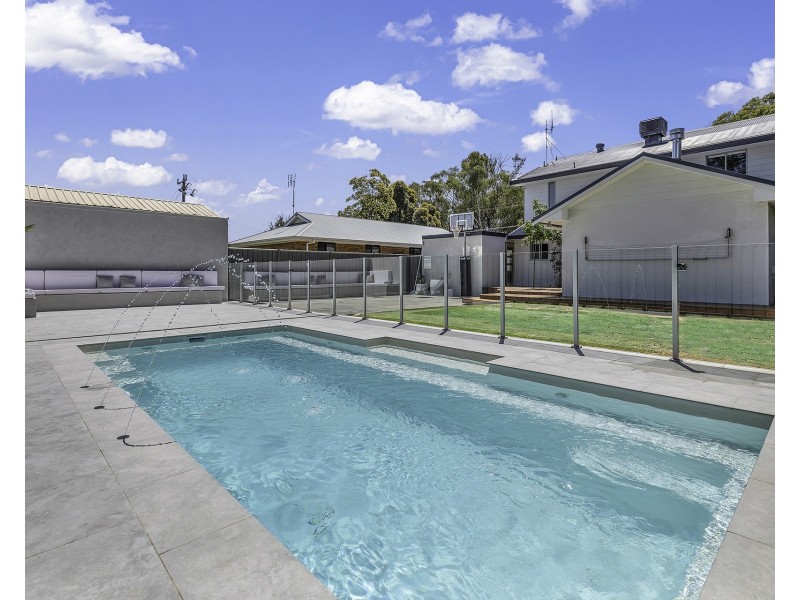 59 Campaspe Esplanade, Echuca VIC 3564