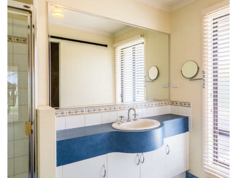 27 Woodland Circuit, Echuca VIC 3564