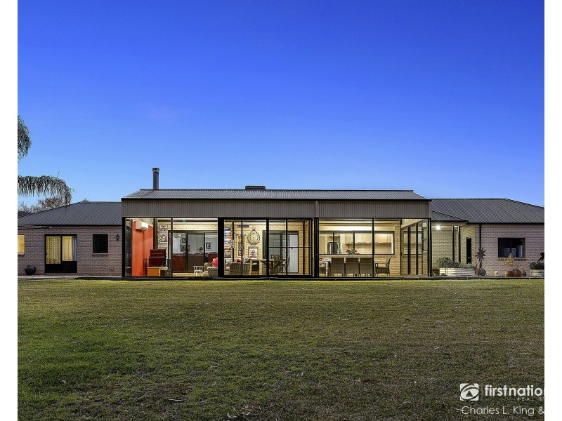 5  Lagoona Drive, Echuca VIC 3564