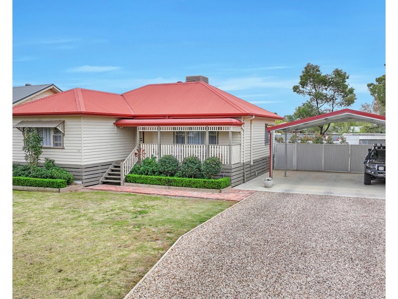 2/8 Moore Street, Echuca VIC 3564