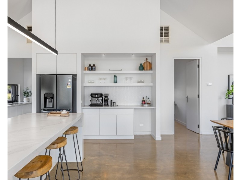 66 Pinerate Place, Echuca VIC 3564