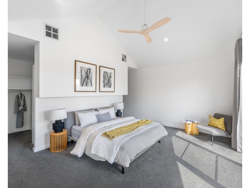 66 Pinerate Place, Echuca VIC 3564
