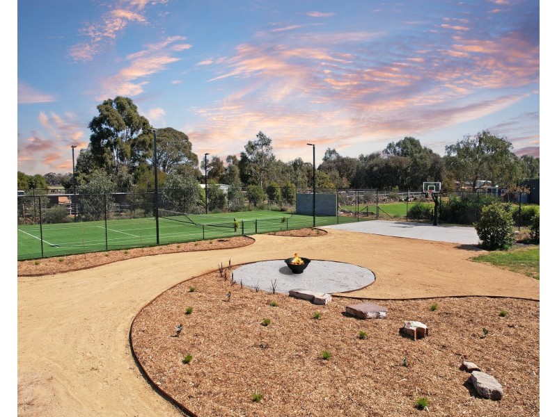 66 Pinerate Place, Echuca VIC 3564