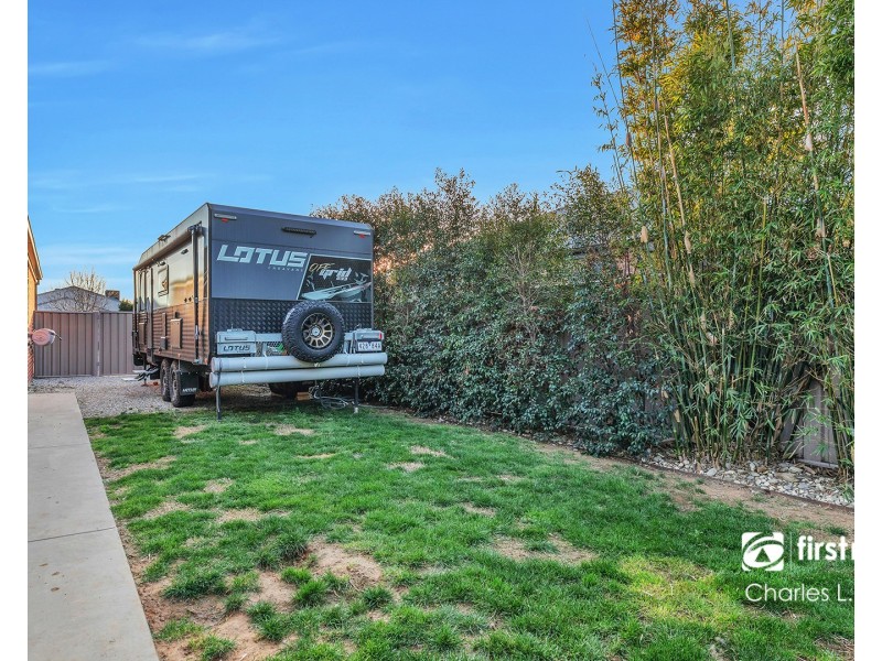 37 Magnolia Drive, Echuca VIC 3564