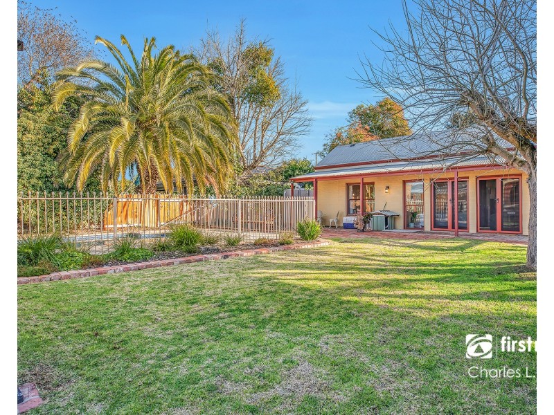 54 Francis Street, Echuca VIC 3564