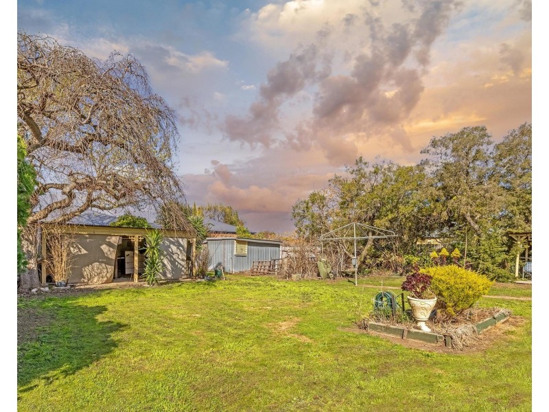 102 Sutton Street, Echuca VIC 3564