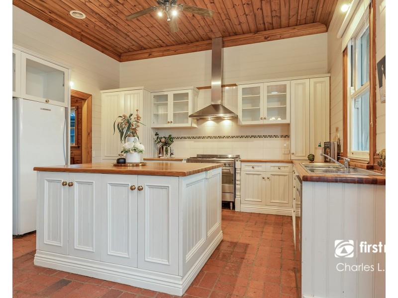 8 MacIntyre Crescent, Echuca VIC 3564