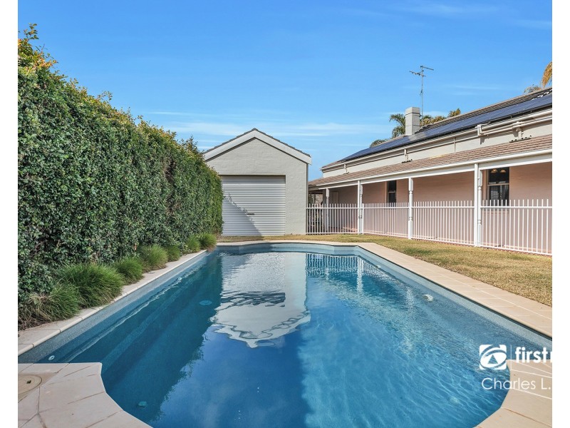 8 MacIntyre Crescent, Echuca VIC 3564