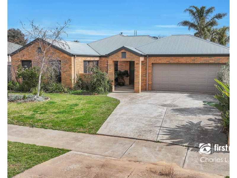 43 Jamieson Drive, Echuca VIC 3564