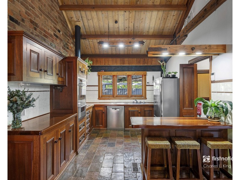 9 Moama Street, Echuca VIC 3564