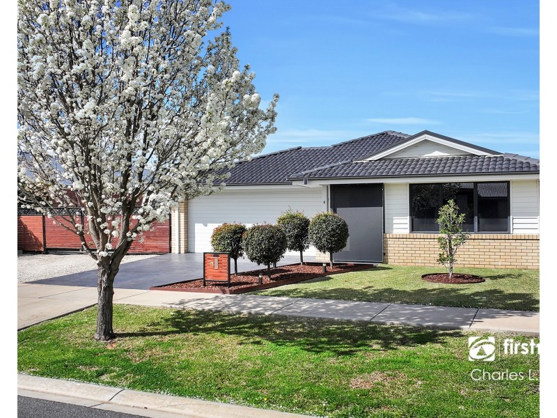 4 Eakin Street, Echuca VIC 3564