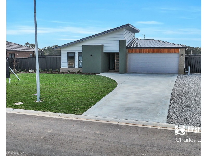 31 The Range Boulevard, Moama NSW 2731