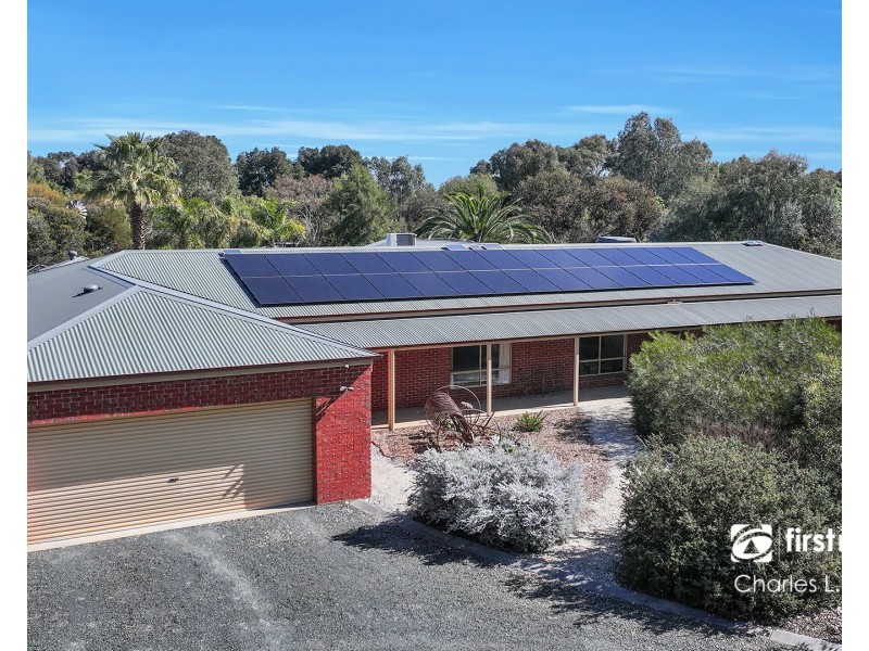 70 Schoeffel Drive, Echuca VIC 3564