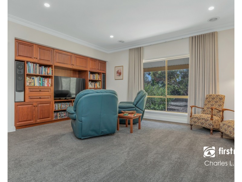 70 Schoeffel Drive, Echuca VIC 3564