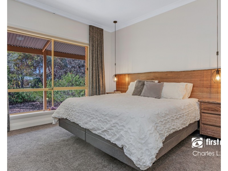 70 Schoeffel Drive, Echuca VIC 3564
