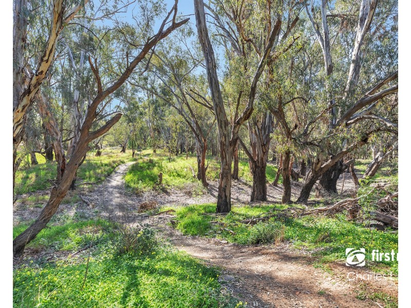70 Schoeffel Drive, Echuca VIC 3564