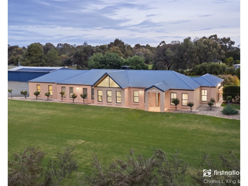 95 Murray Drive, Echuca VIC 3564