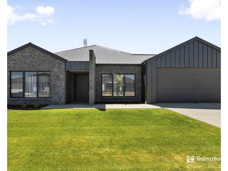 8 The Vines Boulevard, Moama NSW 2731