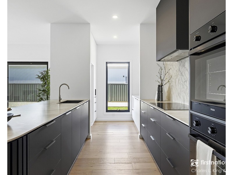 8 The Vines Boulevard, Moama NSW 2731