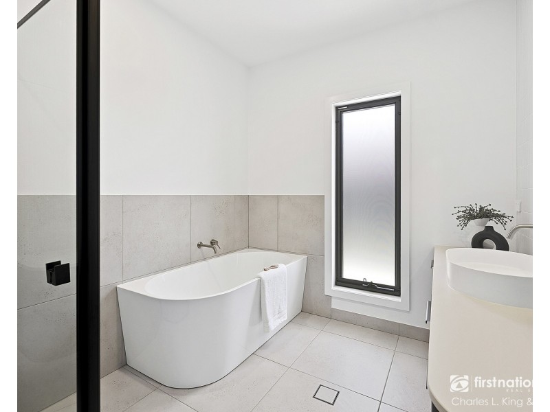 8 The Vines Boulevard, Moama NSW 2731