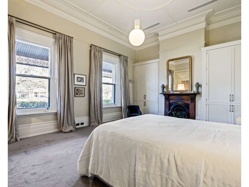 35-37 Dickson Street, Echuca VIC 3564
