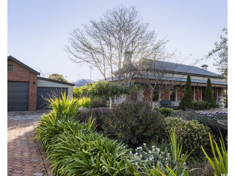 35-37 Dickson Street, Echuca VIC 3564