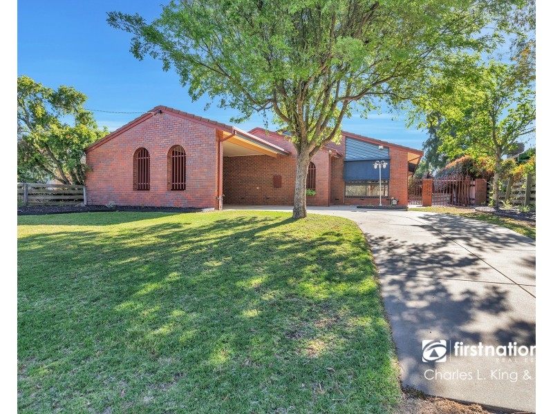 93 Campaspe Esplanade, Echuca VIC 3564