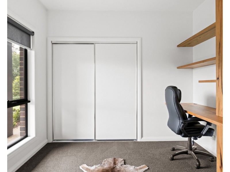 64 Pinerate Place, Echuca VIC 3564