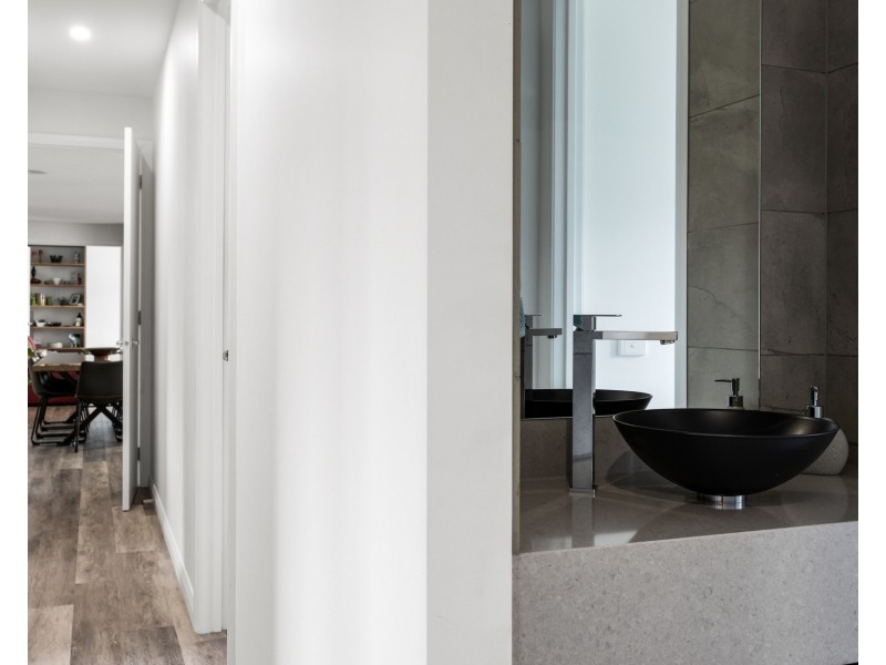 64 Pinerate Place, Echuca VIC 3564