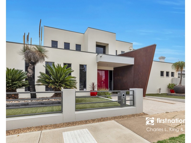 59 Hare Street, Echuca VIC 3564