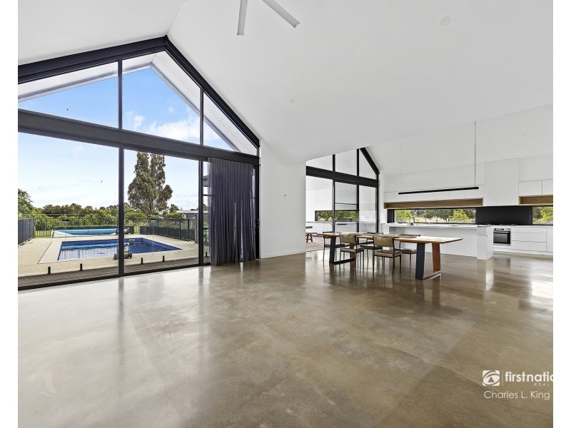 66 Pinerate Place, Echuca VIC 3564