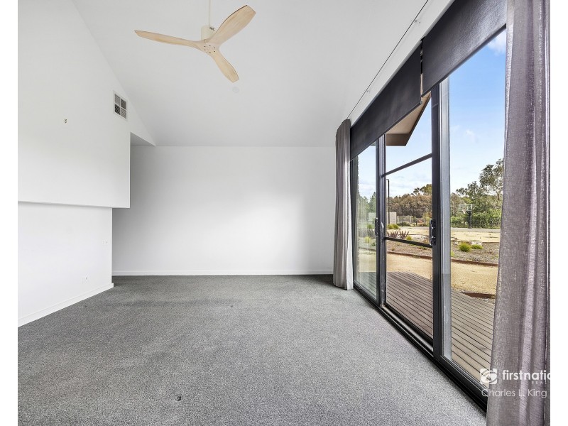 66 Pinerate Place, Echuca VIC 3564