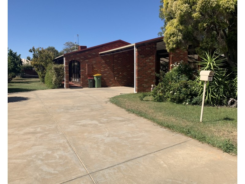 2 Rosendale Court, Echuca VIC 3564