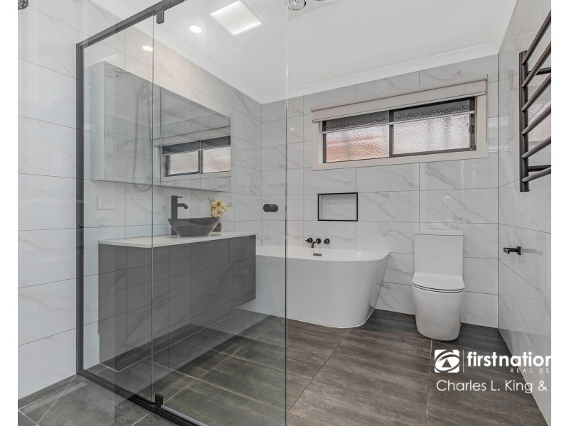 8 Rutley Crescent, Echuca VIC 3564