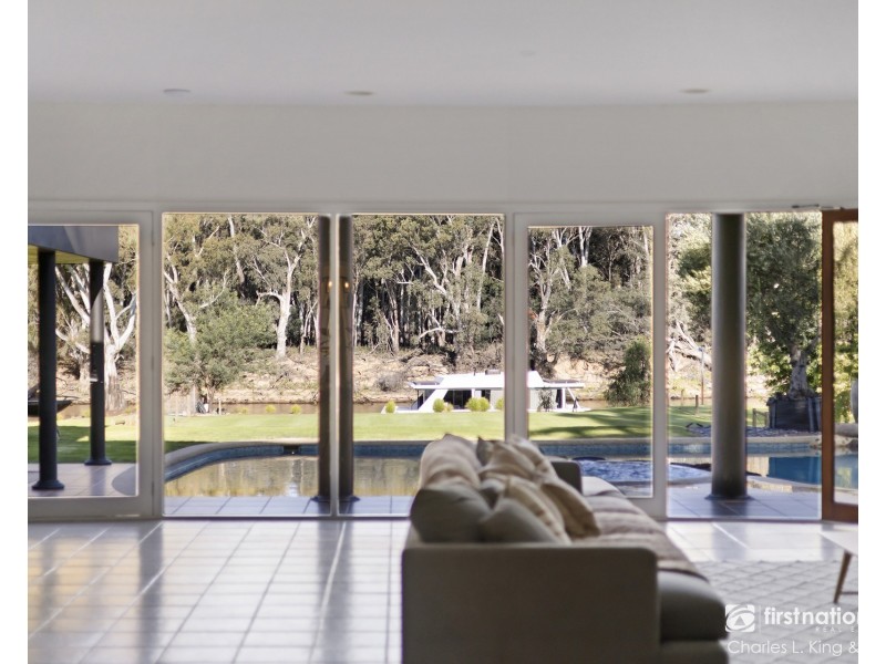 98 Wharparilla Drive, Echuca VIC 3564