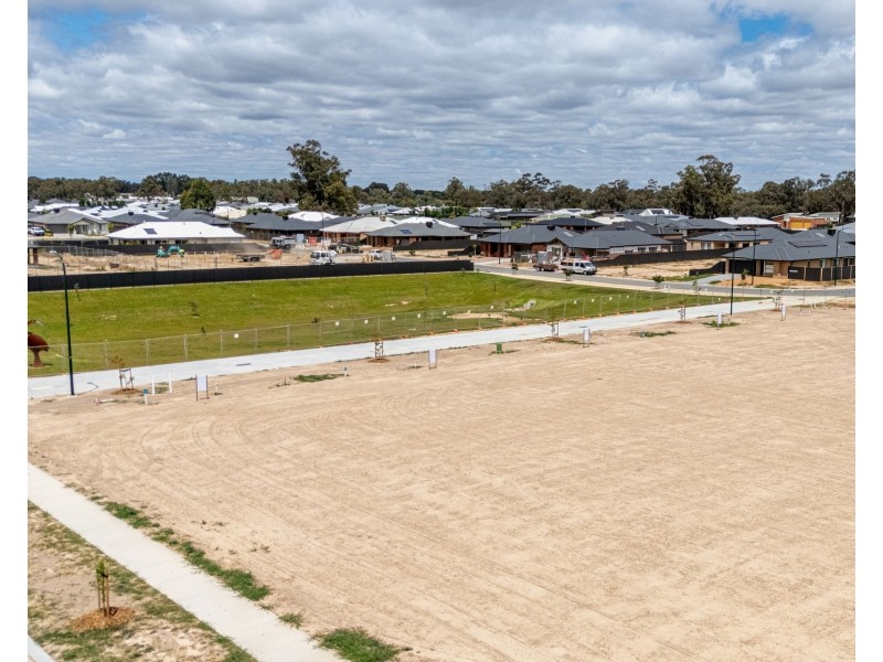521 Maidens Green, Kings Circuit, Moama NSW 2731