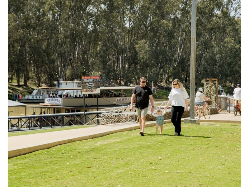 523 Maidens Green, Kings Circuit, Moama NSW 2731