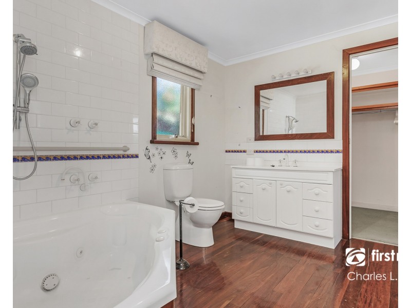 35 McKinlay Street, Echuca VIC 3564