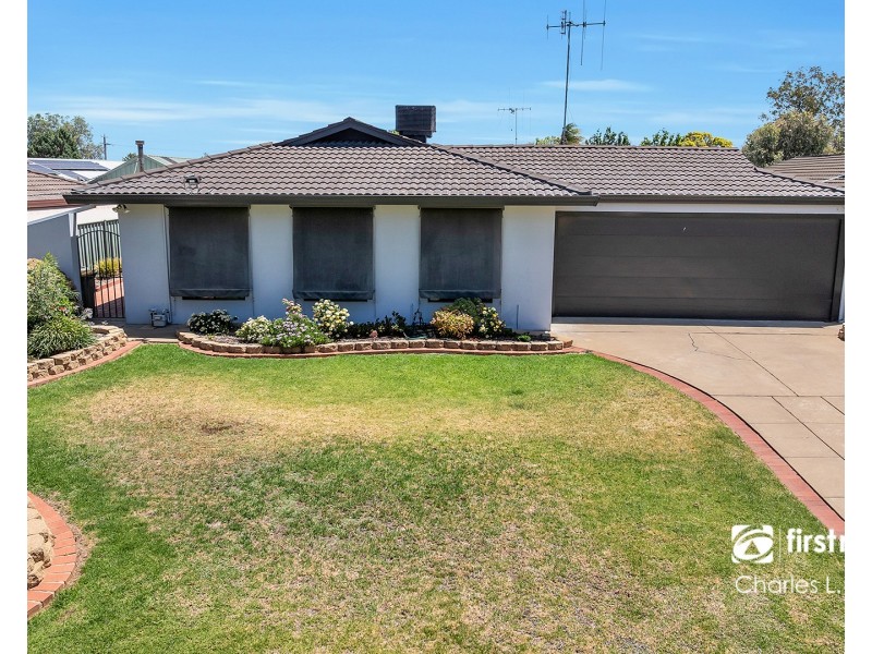 99 Campaspe Esplanade, Echuca VIC 3564