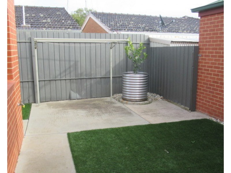 2/73 Annesley Street, Echuca VIC 3564