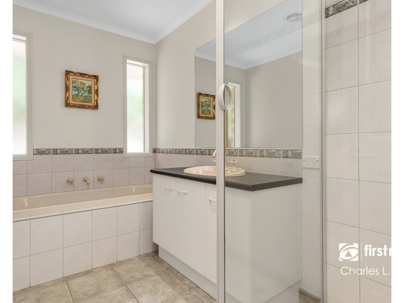 16 Charlton Court, Echuca VIC 3564